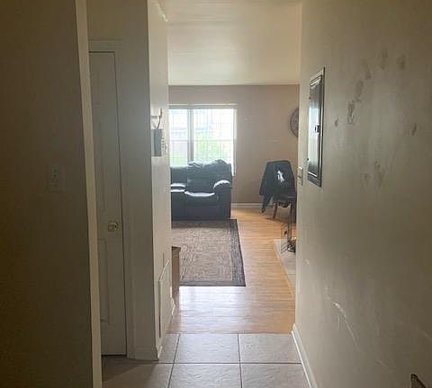 3rd image of 12 Ellen Ave