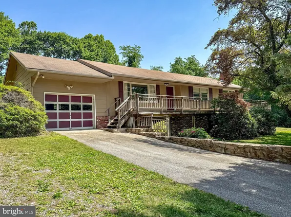 11103 Putman Rd, Thurmont, MD 21788
