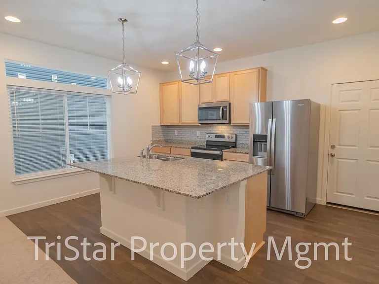 6463 Crossdrum Point — Photo 19
