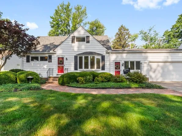 158 Berkshire Rd, Avon Lake, OH 44012