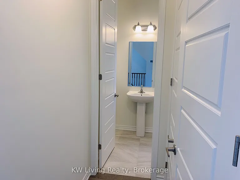 61 Casely Ave — Photo 6