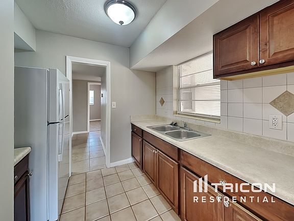 5th image of 9808 N 55th St