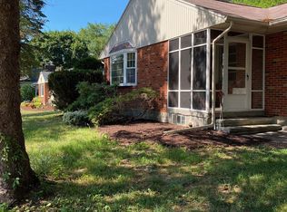 15 Rugby Rd, East Greenbush, NY 12061