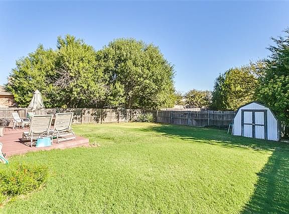 3rd image of 1804 Clayton Dr