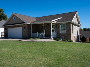 1700 Rosewood Dr, Neosho, MO 64850
