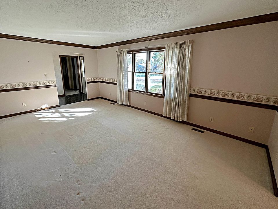 21 Sugarland Rd, Washington, IN 47501 MLS 202341457 Zillow