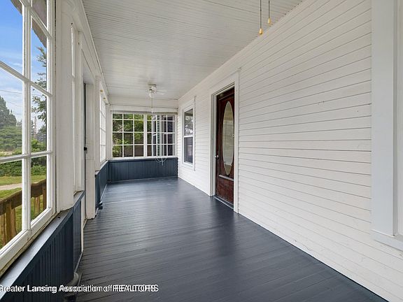 5th image of 3719 W Willow St