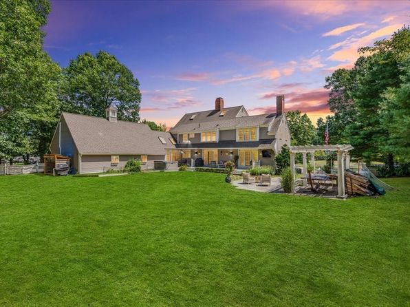 40 Judges Hill Dr, Norwell, MA 02061