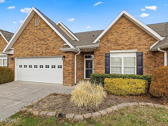 2nd image of 136 River Garden Ct