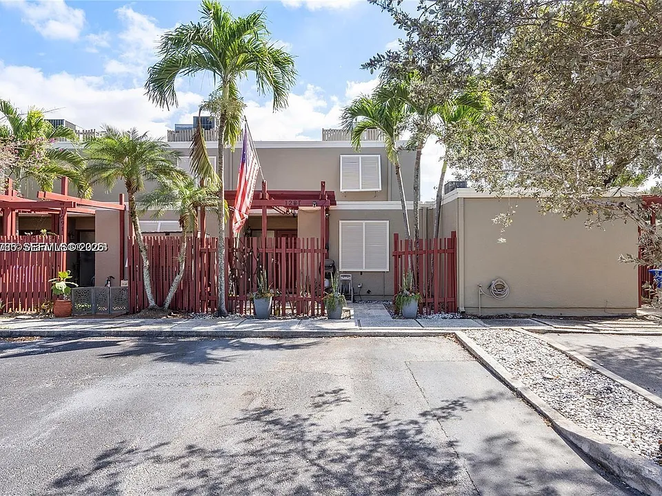 1281 W Fairway Rd #1281