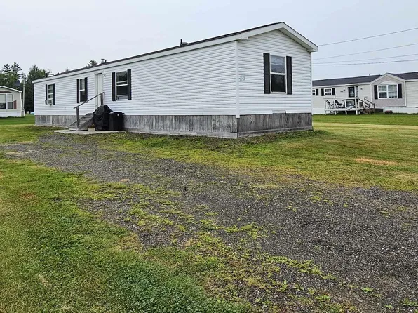17 Leisure Park Road, Milford, ME 04461
