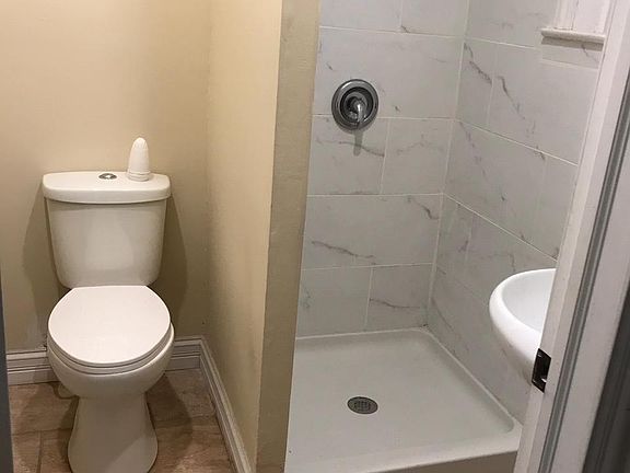 2nd image of 6334 N Richmond St APT 1