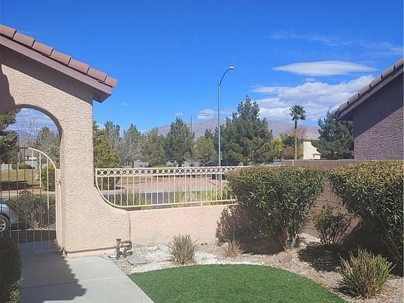2nd image of 8005 Jo Marcy Dr