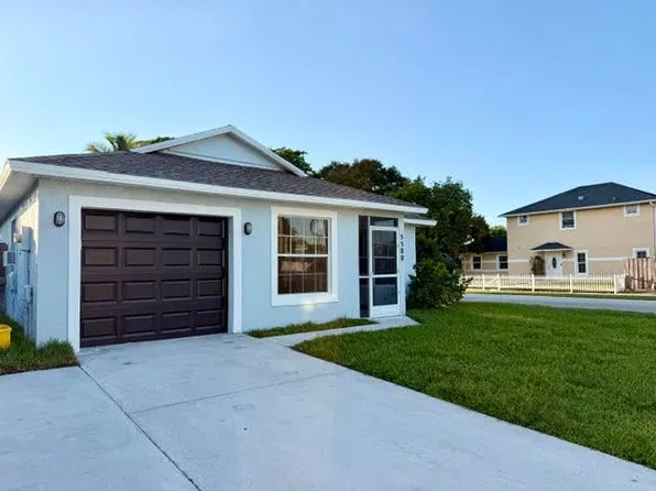 5580 Boynton Pl, Boynton Beach, FL 33437