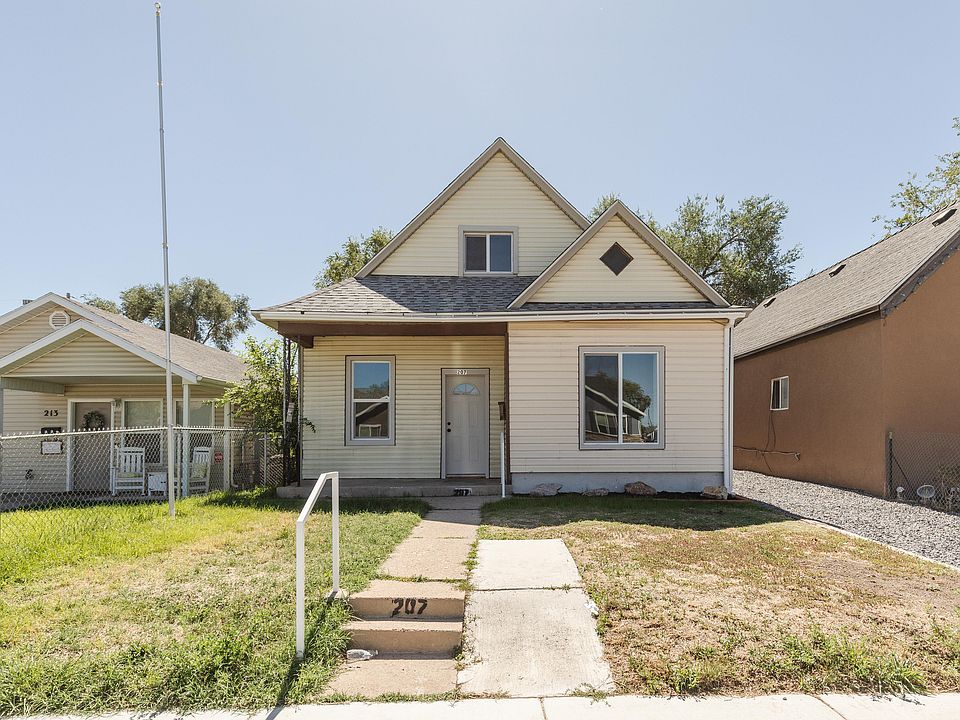 1st image of 207 33rd St