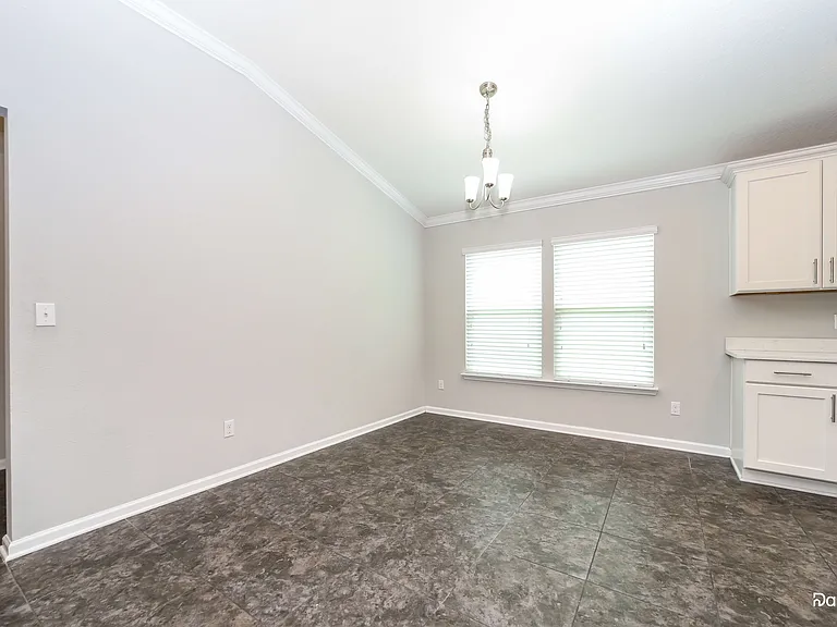 12385 Sacha Rd — Photo 6