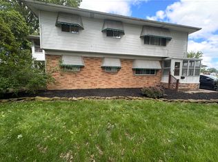 8120 Whittington Dr #UP, Cleveland, OH 44129