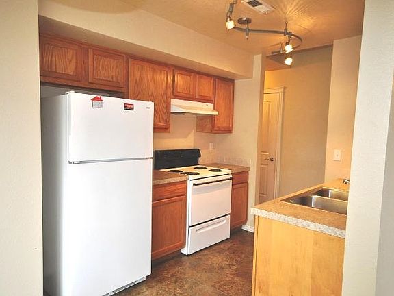 5th image of 4011 Idaho Ave APT 103