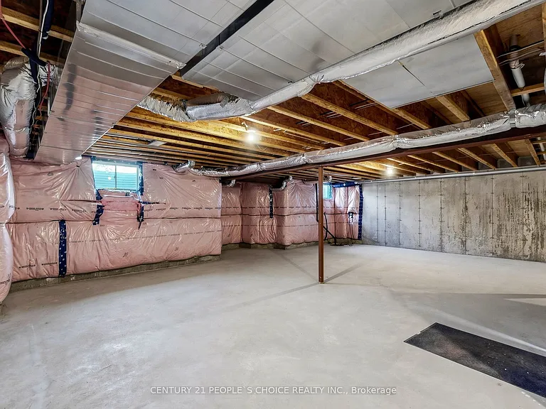 8 Durham Rd — Photo 32