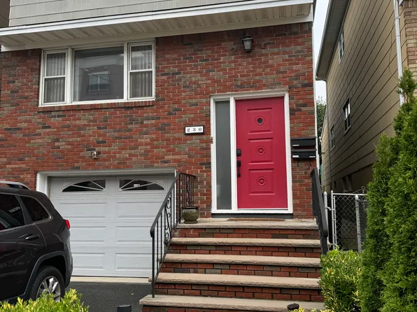 230 Bergen St Floor 1, Harrison, NJ 07029