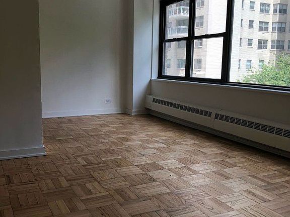 3rd image of 412 E 55th St APT 4F