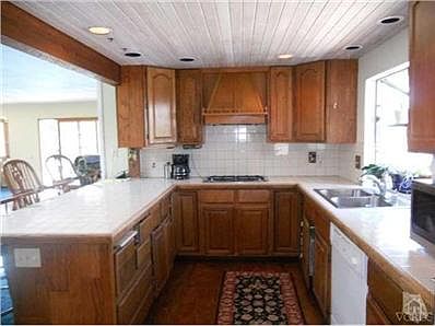 3rd image of 858 Retiro Ct