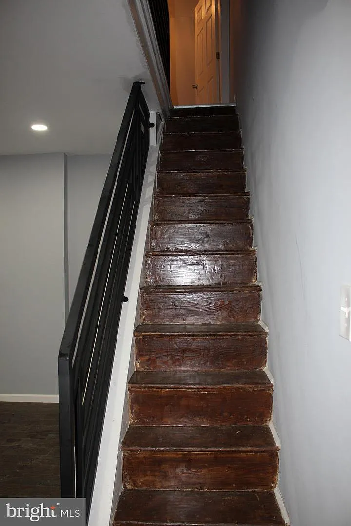 2 bed, 876 sqft, $1,300 — Photo 4