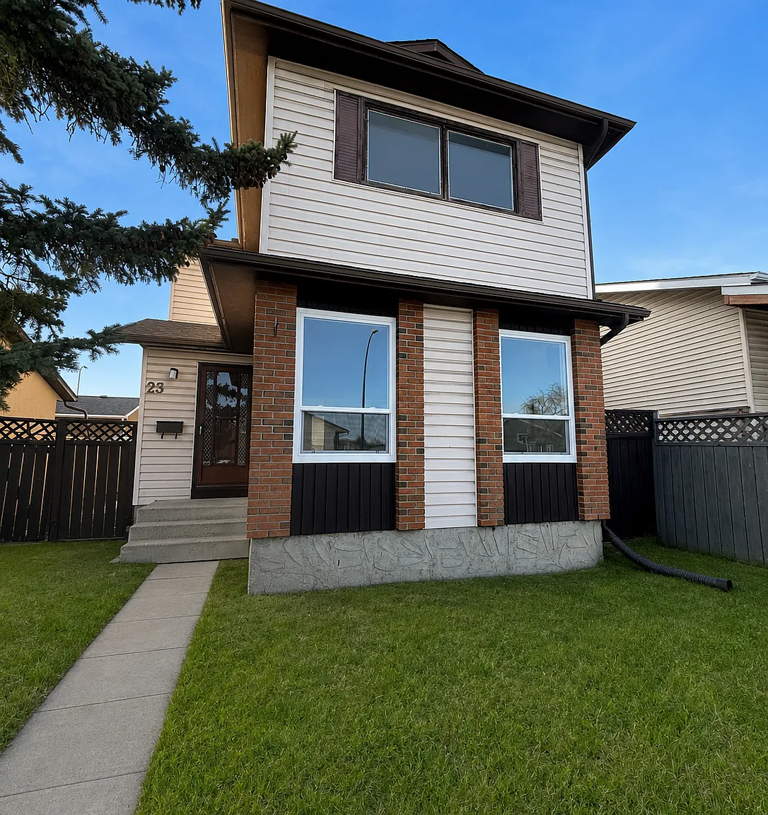 Spacious 3 Bedroom Full House w/ Backyard, Deck — Photo 1