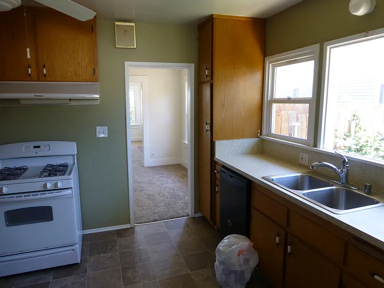 3334 Gregory St — Photo 9