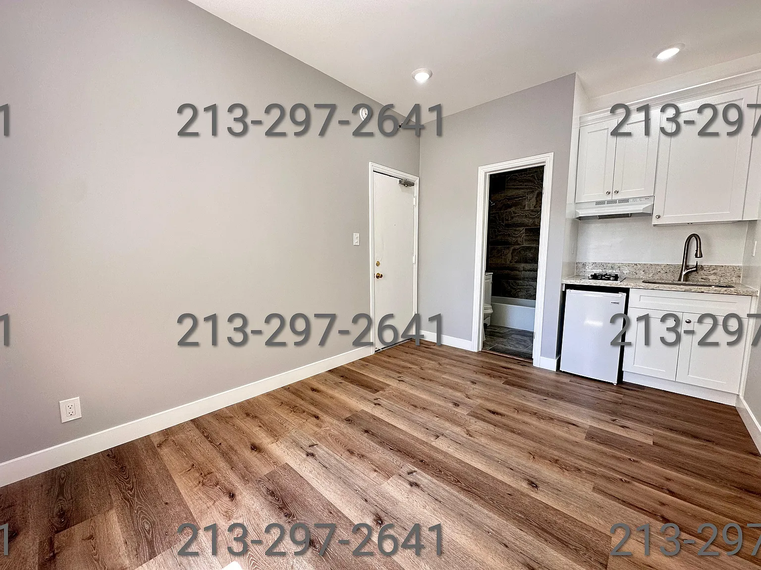 Studio, 350 sqft, $1,100 — Photo 2
