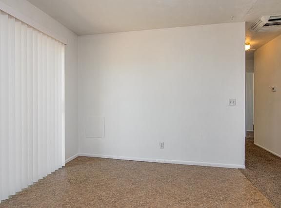 5th image of 3338 W Brookhaven Dr