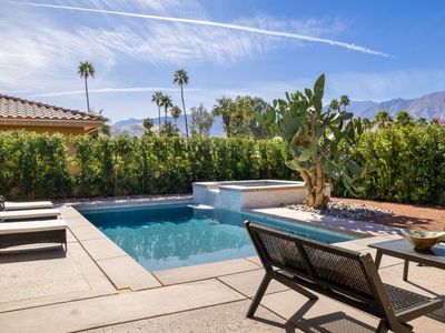 742 S Mountain View Dr, Palm Springs, CA, 92264