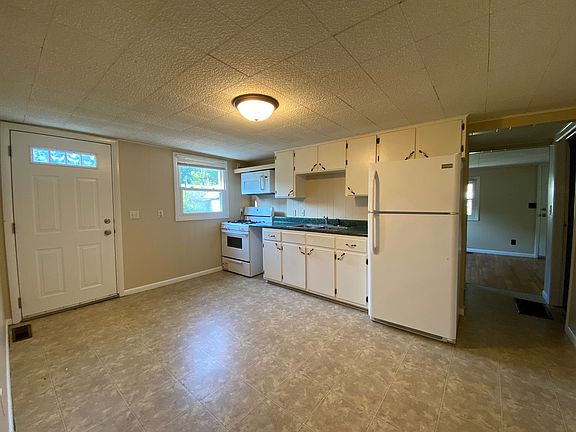 5th image of 2509 S Camden Dr