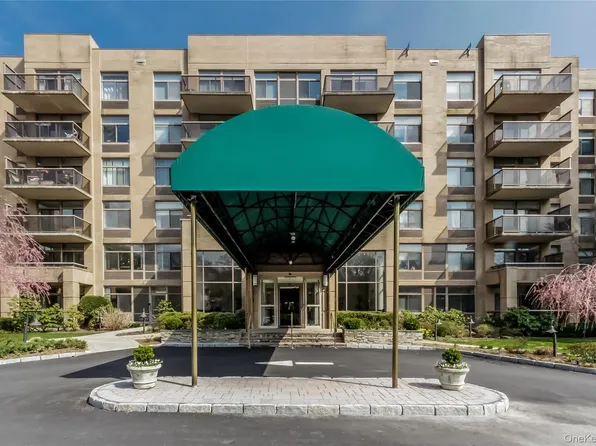 35 N Chatsworth Avenue #6R, Larchmont, NY 10538