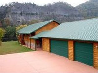 74 White Buffalo Ln, Mountain Home, AR 72653