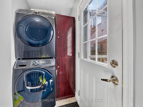 4th image of 7 SW Littleborough Ct E