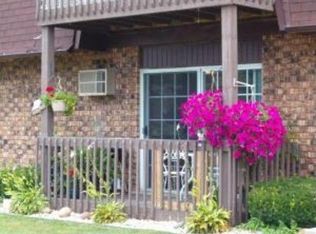 1115 Shagbark Rd APT 1D, New Lenox, IL 60451