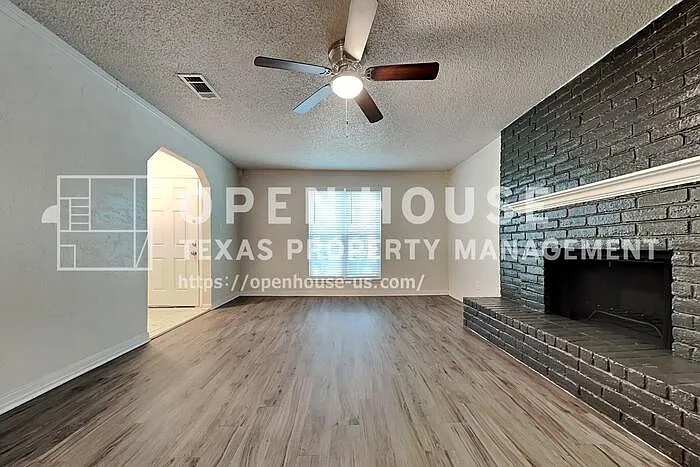 5317 Windy Meadow Dr — Photo 4