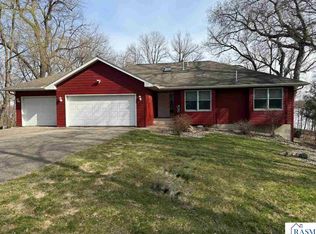 61886 193rd St, Litchfield, MN 55355