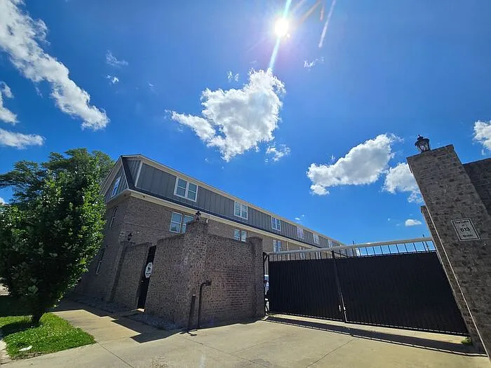 613 Brister St #B-103 — Photo 19