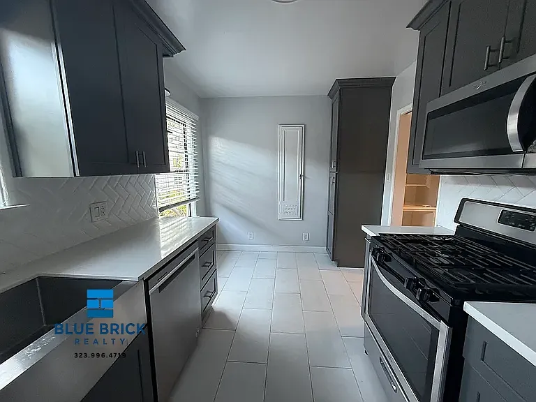1222 McClellan Dr #6 — Photo 5