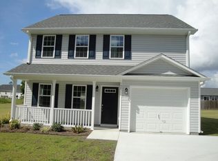 157 Queenshaven Rd, Hubert, NC 28539