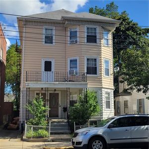 506 Pawtucket Ave, Pawtucket, RI, 02860