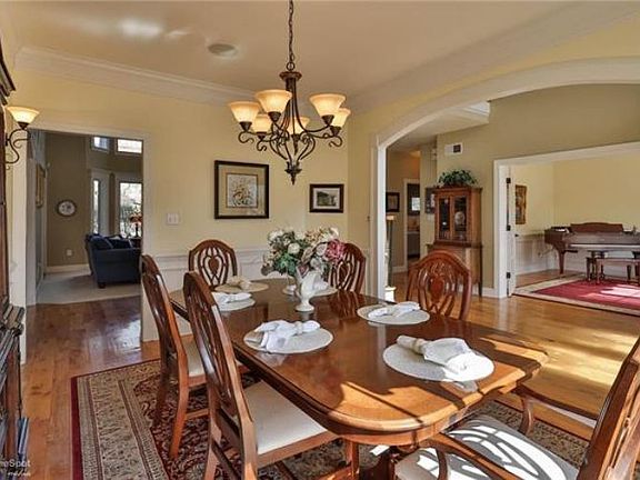 5th image of 11 Creek View Ct