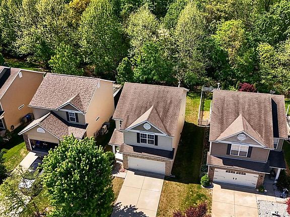 4th image of 529 Parkgate Dr