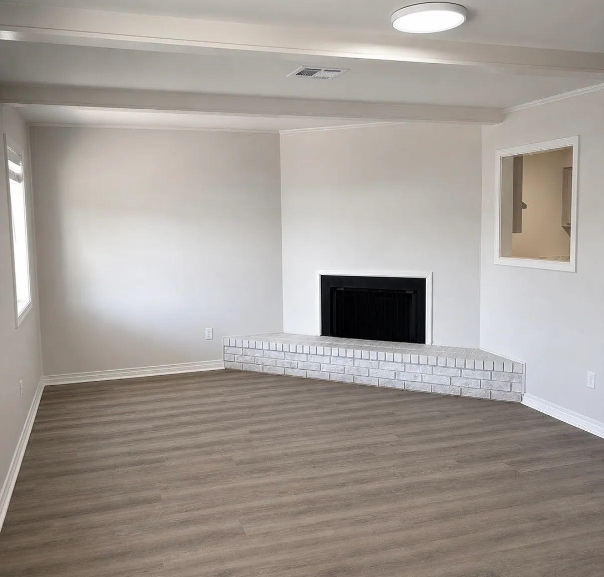 2 bed, 1000 sqft, $1,400 — Photo 1