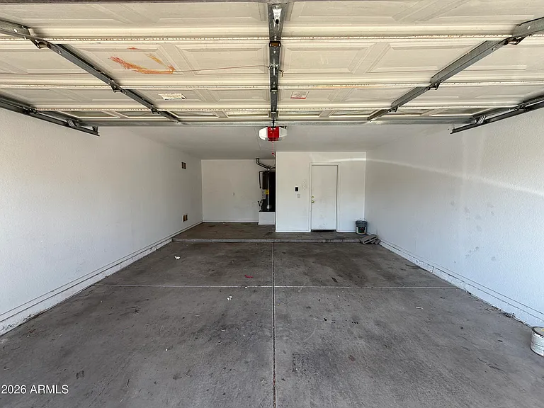 1644 E Oakland St — Photo 45