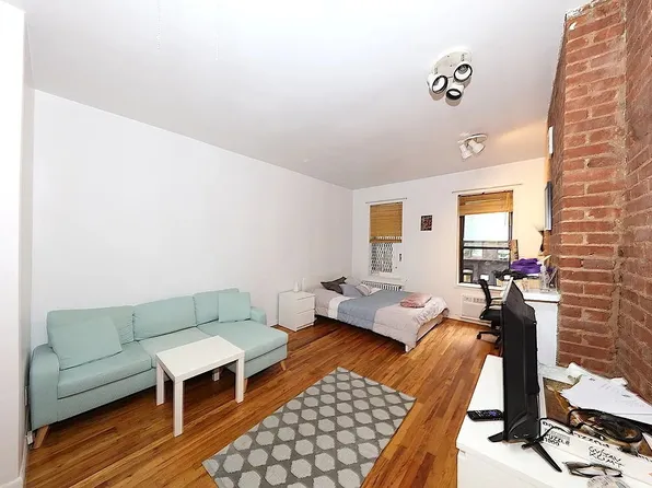 348 East 89th Street image 1 of 8