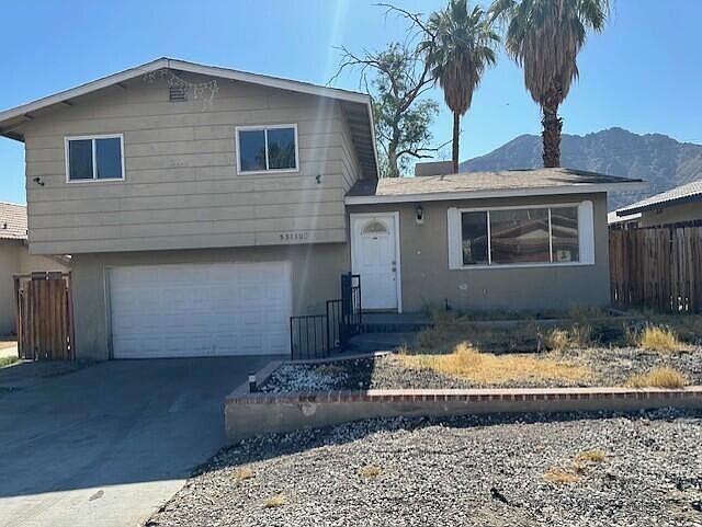 1st image of 53130 Avenida Mendoza