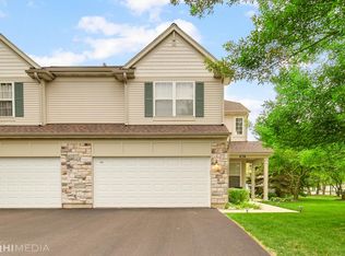 811 Amelia Ct, Grayslake, IL 60030
